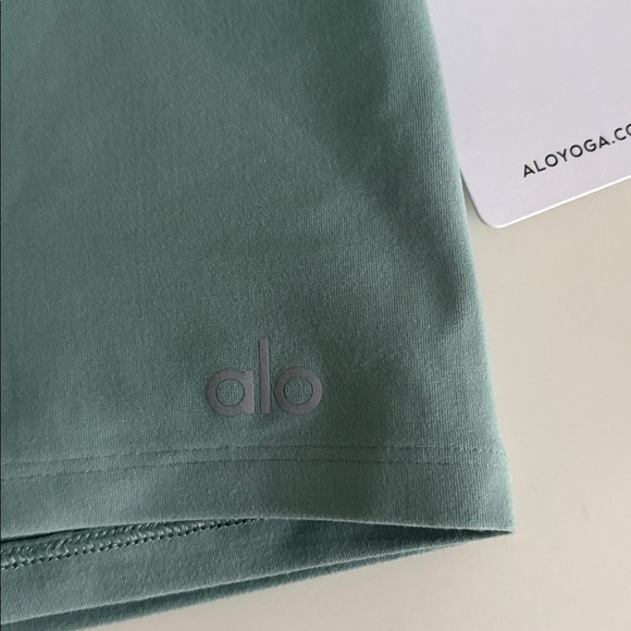 NWT Alosoft High-Waist Carefree Short Size XS - Picture 3 of 8